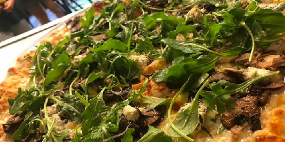 Sabatino�s in Maplewood Previews Pizza Before Grand Opening